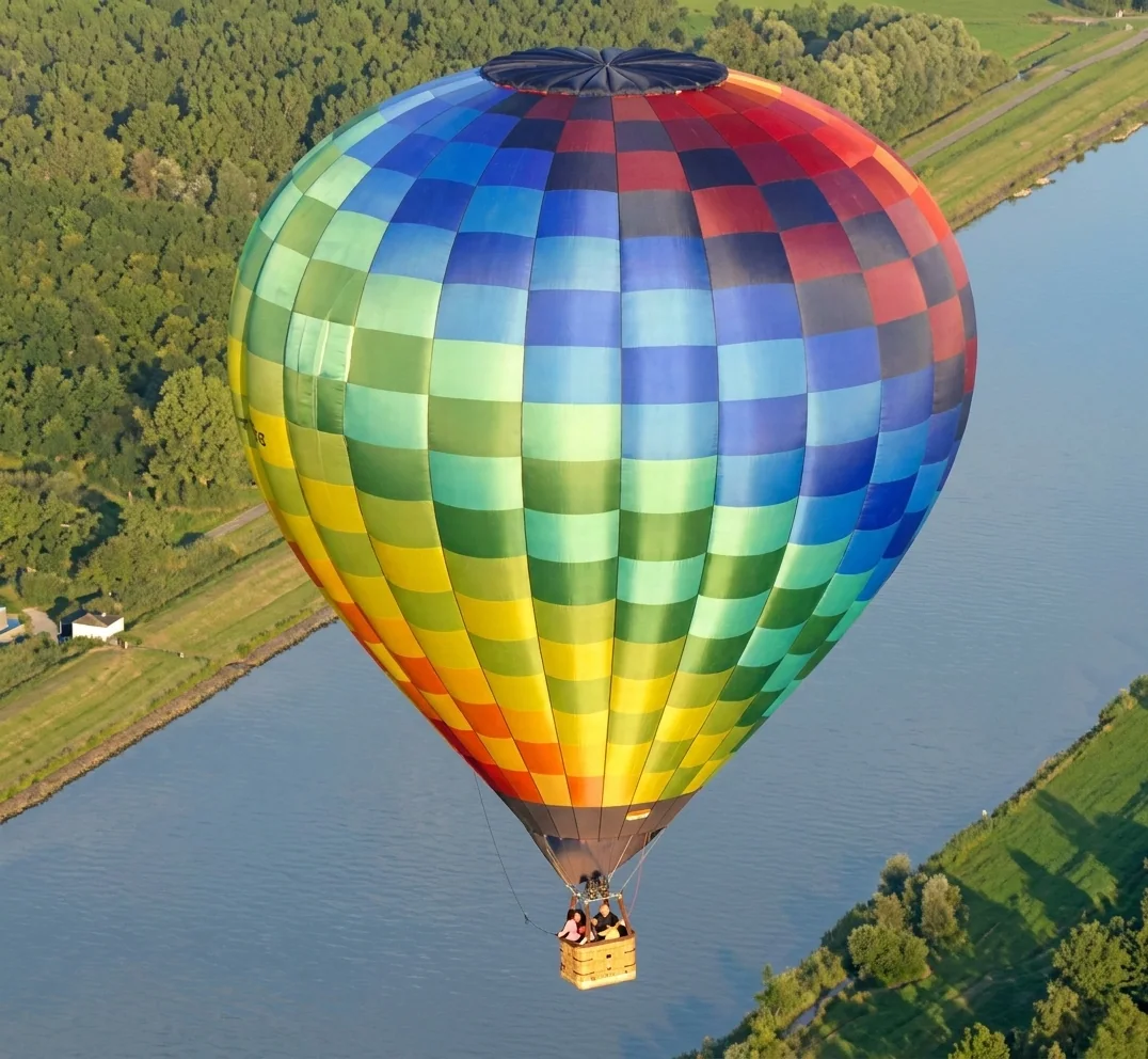 Brabants landschap rond Aalst vanuit de luchtballon (sfeer 1)