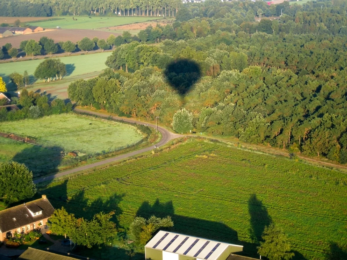 Deurne met Kasteel Deurne in het bospark