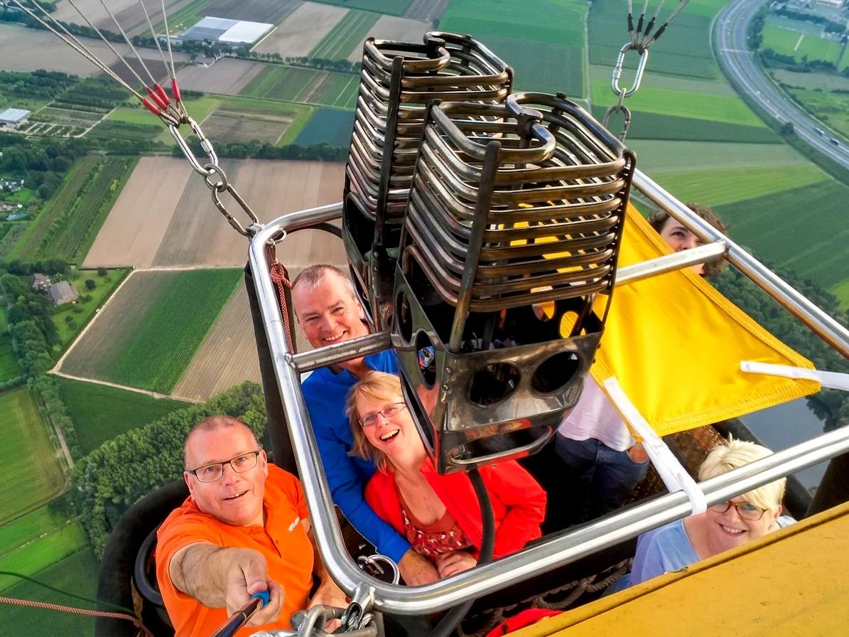 Brabants landschap rond Mariahout vanuit de luchtballon (sfeer 3)
