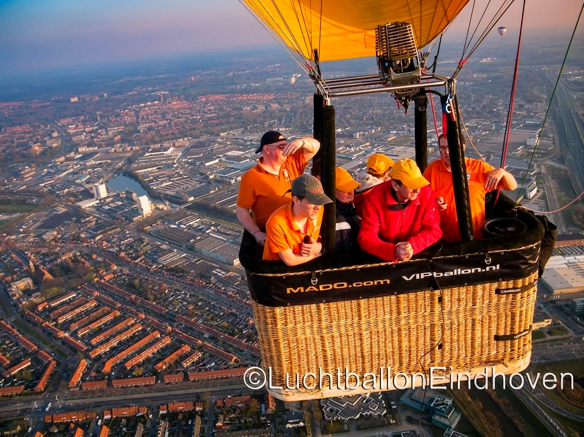 Brabants landschap rond Riethoven vanuit de luchtballon (sfeer 3)